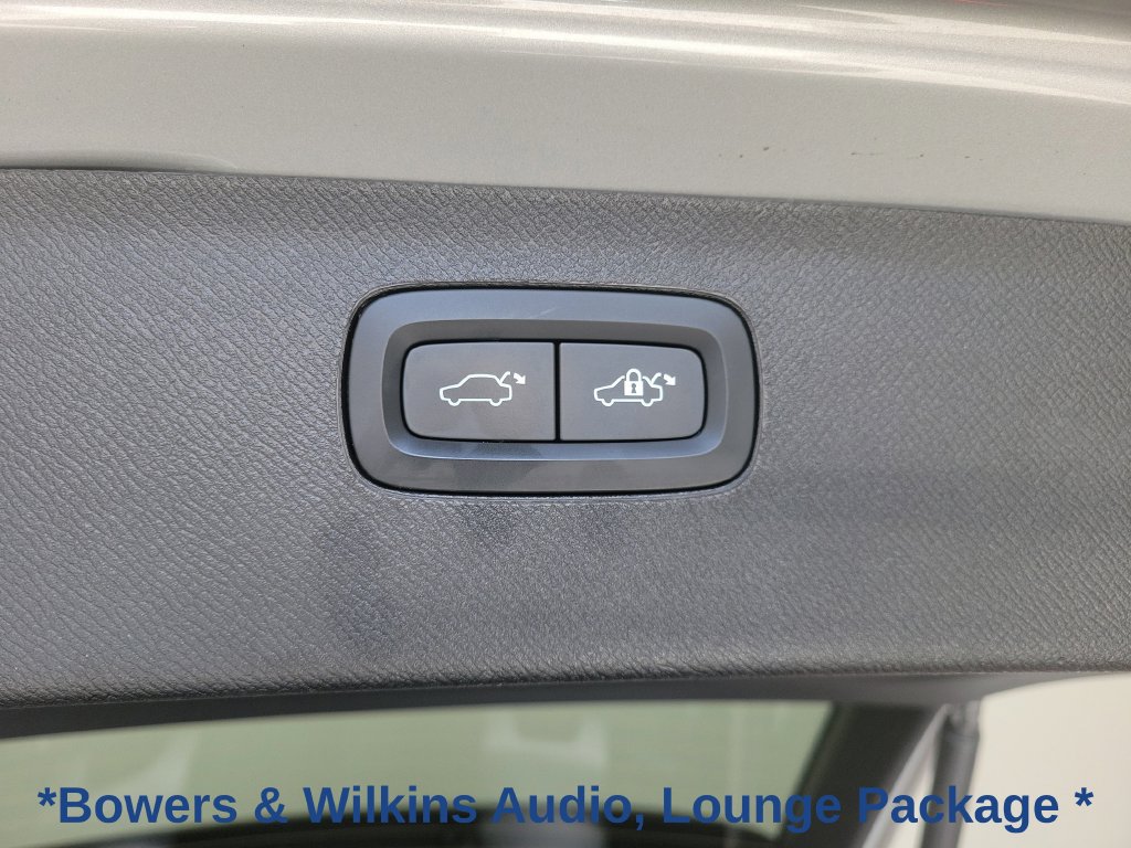 Used 2023 Volvo XC90 B6 Ultimate w/ Lounge Package AWD/4WD image 11