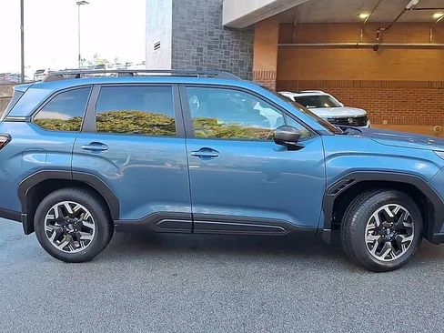 New 2025 Subaru Forester Premium image 9