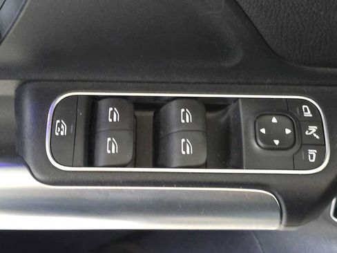 Certified 2021 Mercedes-Benz GLA 250 4MATIC image 23