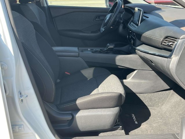 Used 2022 Nissan Rogue S FWD image 23