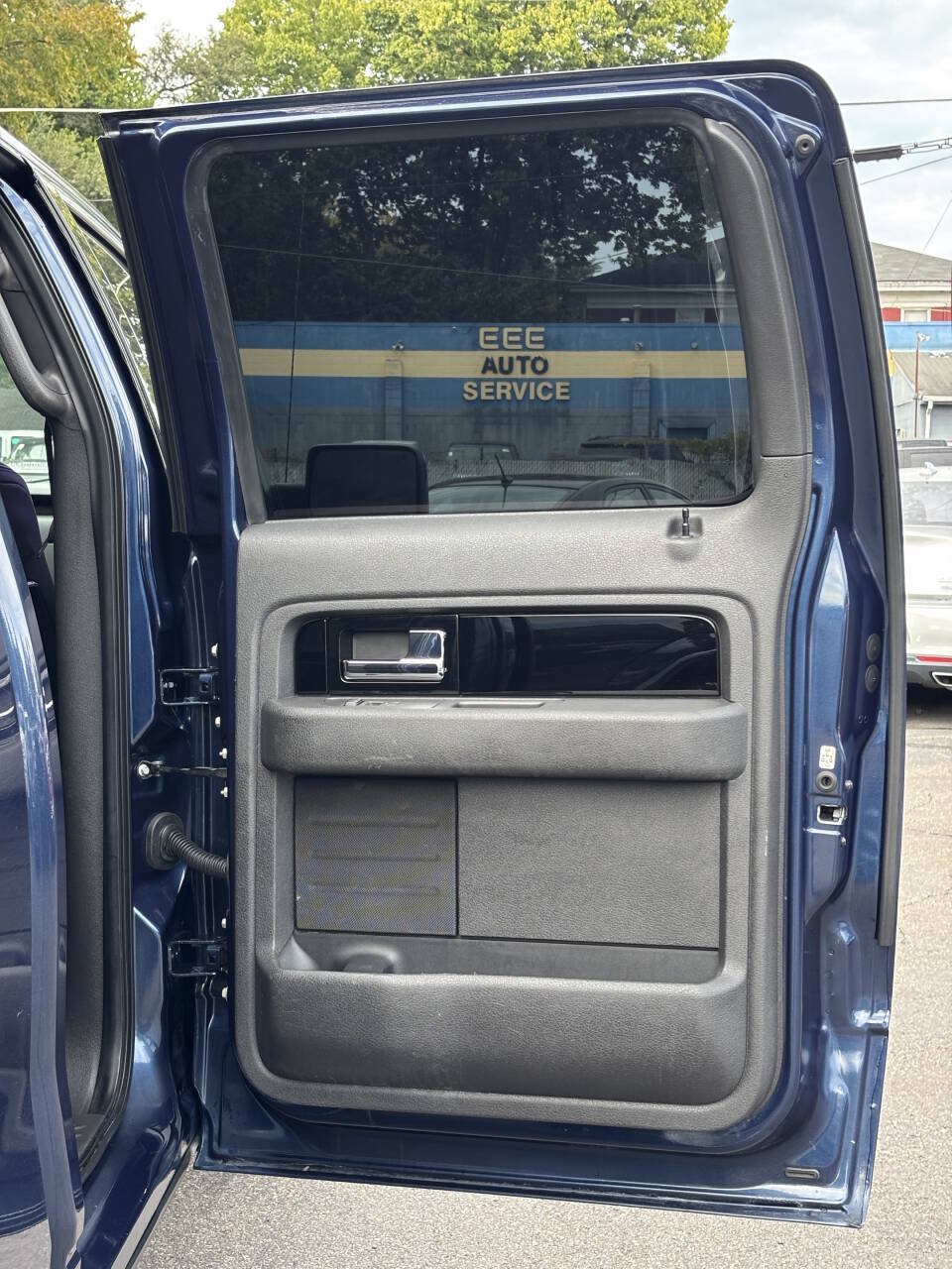 Used 2014 Ford F150 Limited AWD/4WD image 19