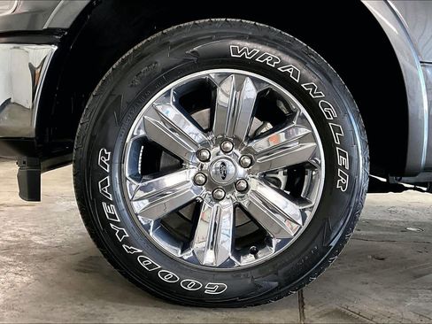 Used 2020 Ford F150 Lariat image 12