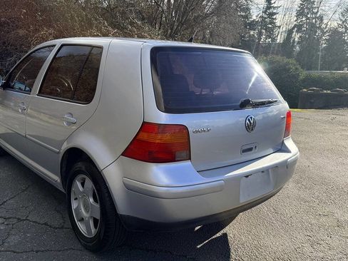 Used 2001 Volkswagen Golf GLS image 9