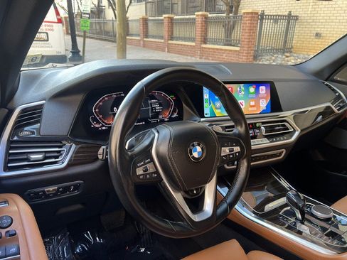 Used 2019 BMW X5 xDrive40i w/ Premium Package AWD/4WD image 17