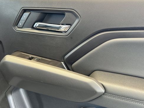 New 2026 Chevrolet Colorado LT image 19