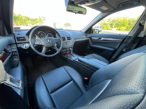 Used 2011 Mercedes-Benz C 300 4MATIC Sedan image 10