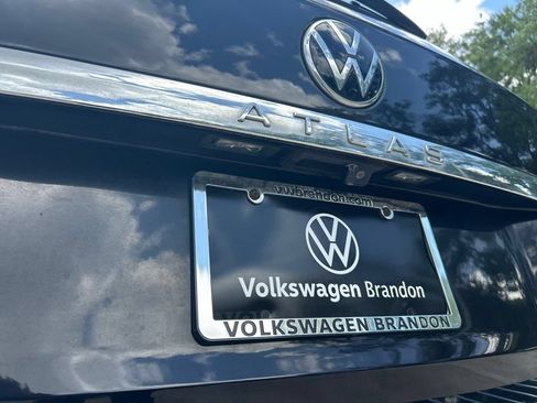 Used 2023 Volkswagen Atlas SE FWD image 44