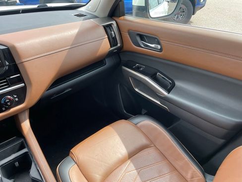 Certified 2023 Nissan Pathfinder Platinum image 20