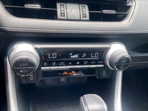 Used 2024 Toyota RAV4 XLE Premium FWD image 33