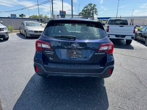 Used 2018 Subaru Outback 2.5i AWD/4WD image 3