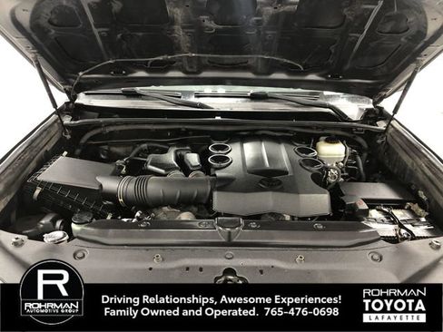 Used 2014 Toyota 4Runner SR5 image 24