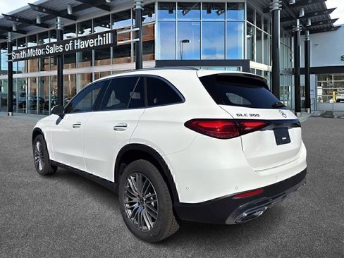 Certified 2026 Mercedes-Benz GLC 300 4MATIC image 5