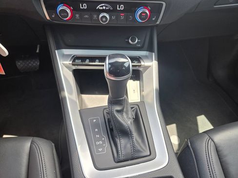 Used 2025 Audi Q3 2.0T Premium AWD/4WD image 17