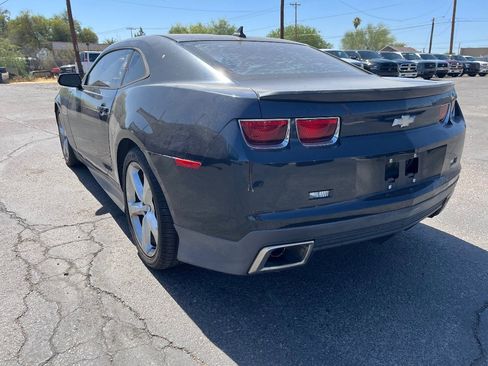 Used 2013 Chevrolet Camaro SS RWD image 5