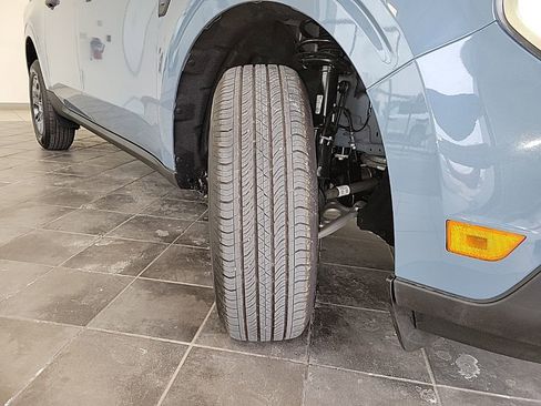 Used 2025 Ford Maverick XLT image 18