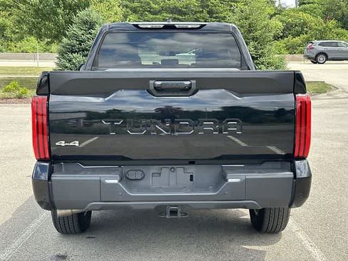 Used 2023 Toyota Tundra SR5 w/ SR5 Premium Package AWD/4WD image 4