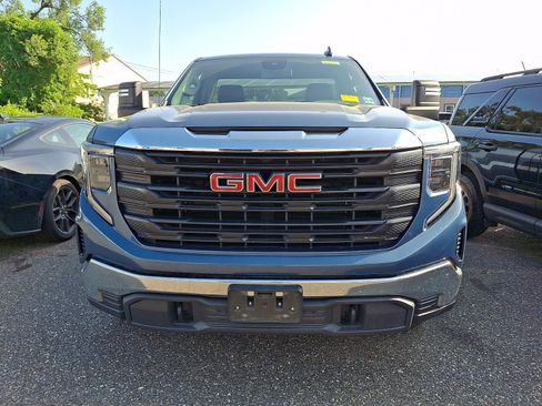 Used 2024 GMC Sierra 1500 Pro w/ Pro Value Package AWD/4WD image 2