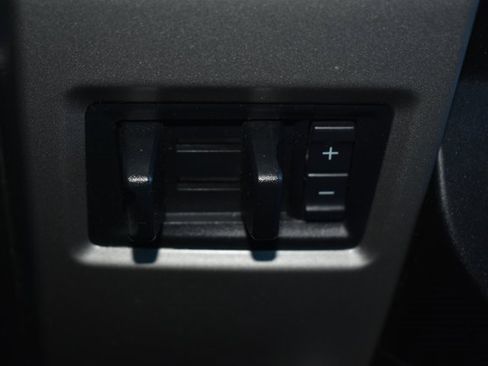 Used 2018 Ford F250 Lariat w/ Lariat Ultimate Package image 24