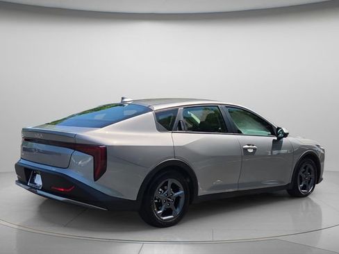 Used 2025 Kia K4 FWD image 7