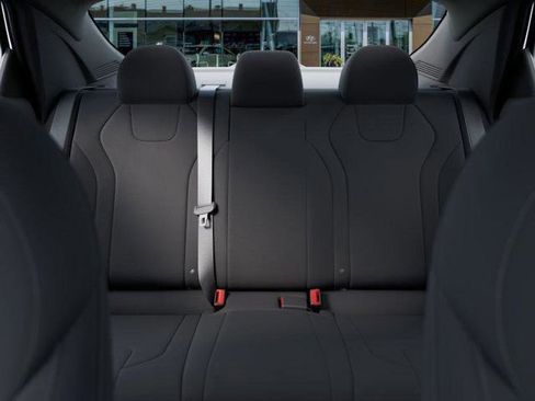 New 2025 Hyundai Elantra SEL image 12