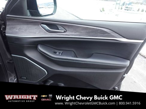 Used 2022 Jeep Grand Cherokee L Limited w/ Trailer Tow Group (B) image 32