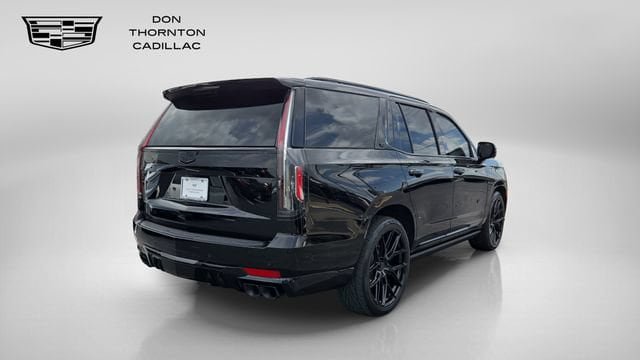 Certified 2023 Cadillac Escalade V AWD/4WD image 5