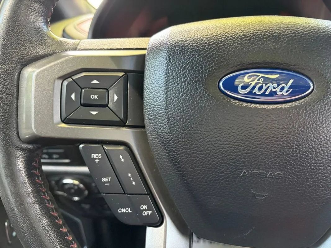 Used 2020 Ford F150 Lariat w/ Equipment Group 502A Luxury AWD/4WD image 20