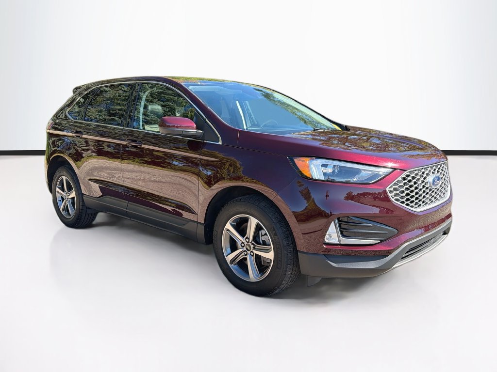 Used 2024 Ford Edge SEL w/ Convenience Package AWD/4WD image 3