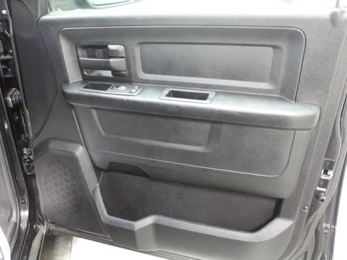 Used 2017 RAM 1500 Express image 22