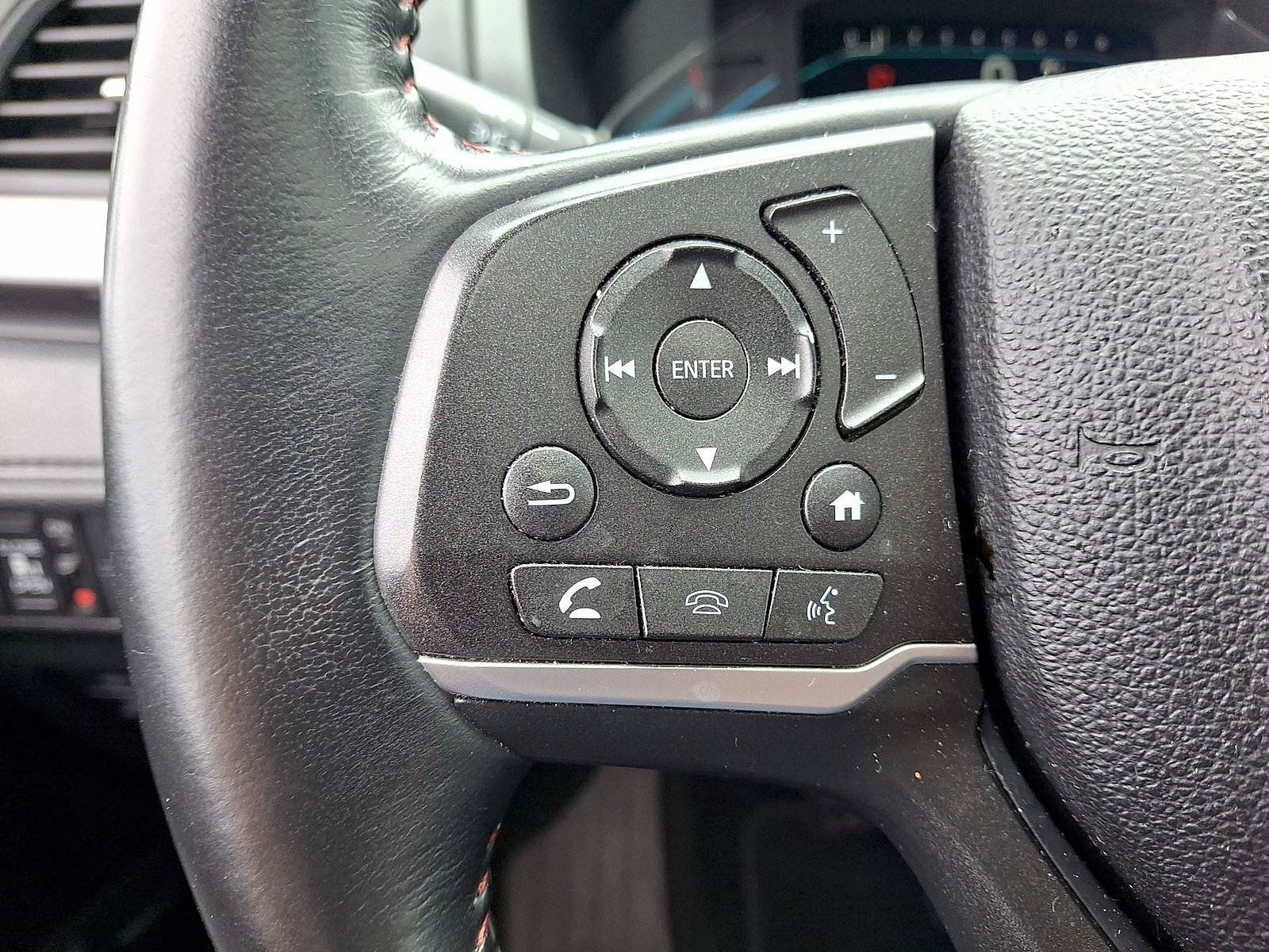 Used 2023 Honda Odyssey Sport image 17