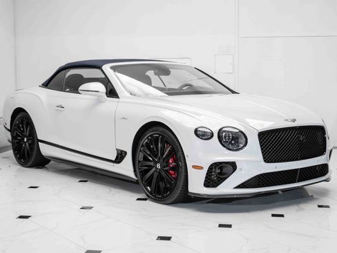 Used 2023 Bentley Continental GT Speed image 12
