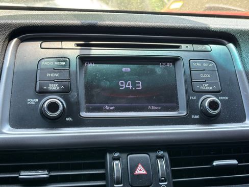 Used 2017 Kia Optima LX FWD image 6