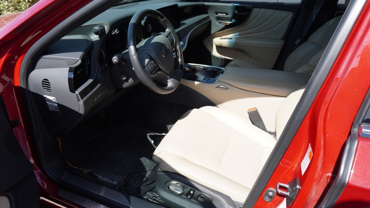 Certified 2023 Lexus LS 500 w/ Interior Upgrade Package RWD image 8
