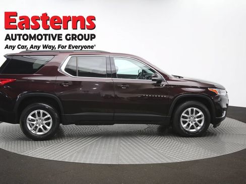 Used 2021 Chevrolet Traverse LT AWD/4WD image 45