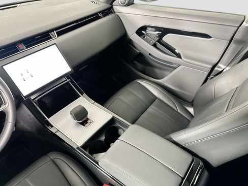 Certified 2025 Land Rover Range Rover Evoque S image 27