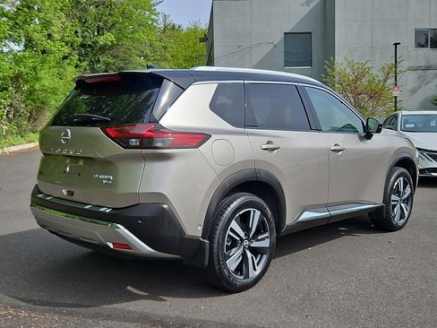 Certified 2023 Nissan Rogue Platinum w/ Platinum Premium Package AWD/4WD image 6