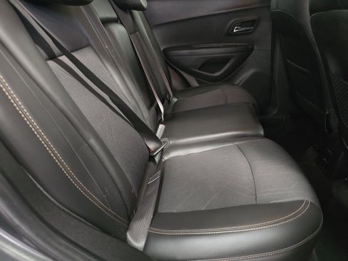 Used 2019 Chevrolet Trax LT w/ Driver Confidence Package image 16