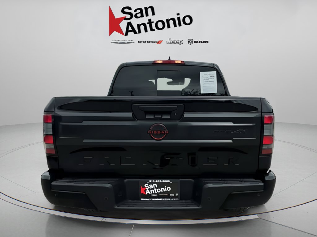 Used 2026 Nissan Frontier PRO-4X AWD/4WD image 12