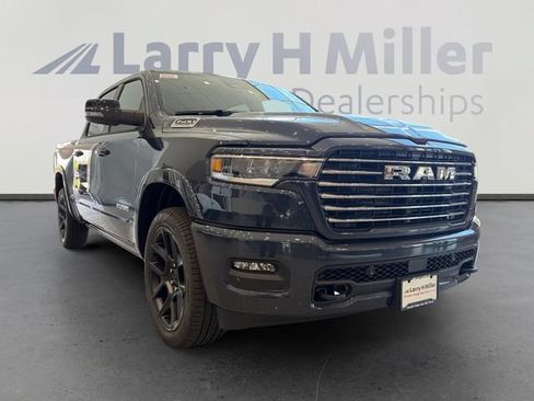 New 2026 RAM 1500 Laramie AWD/4WD image 7