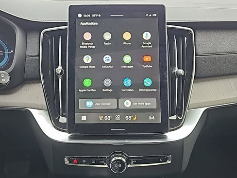 Used 2025 Volvo XC90 T8 Ultra w/ Protection Package Premier image 5