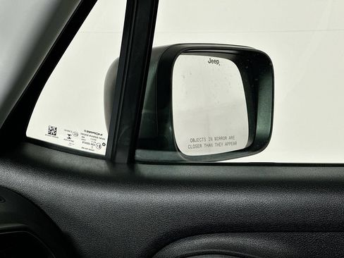 Used 2021 Jeep Renegade Limited image 25