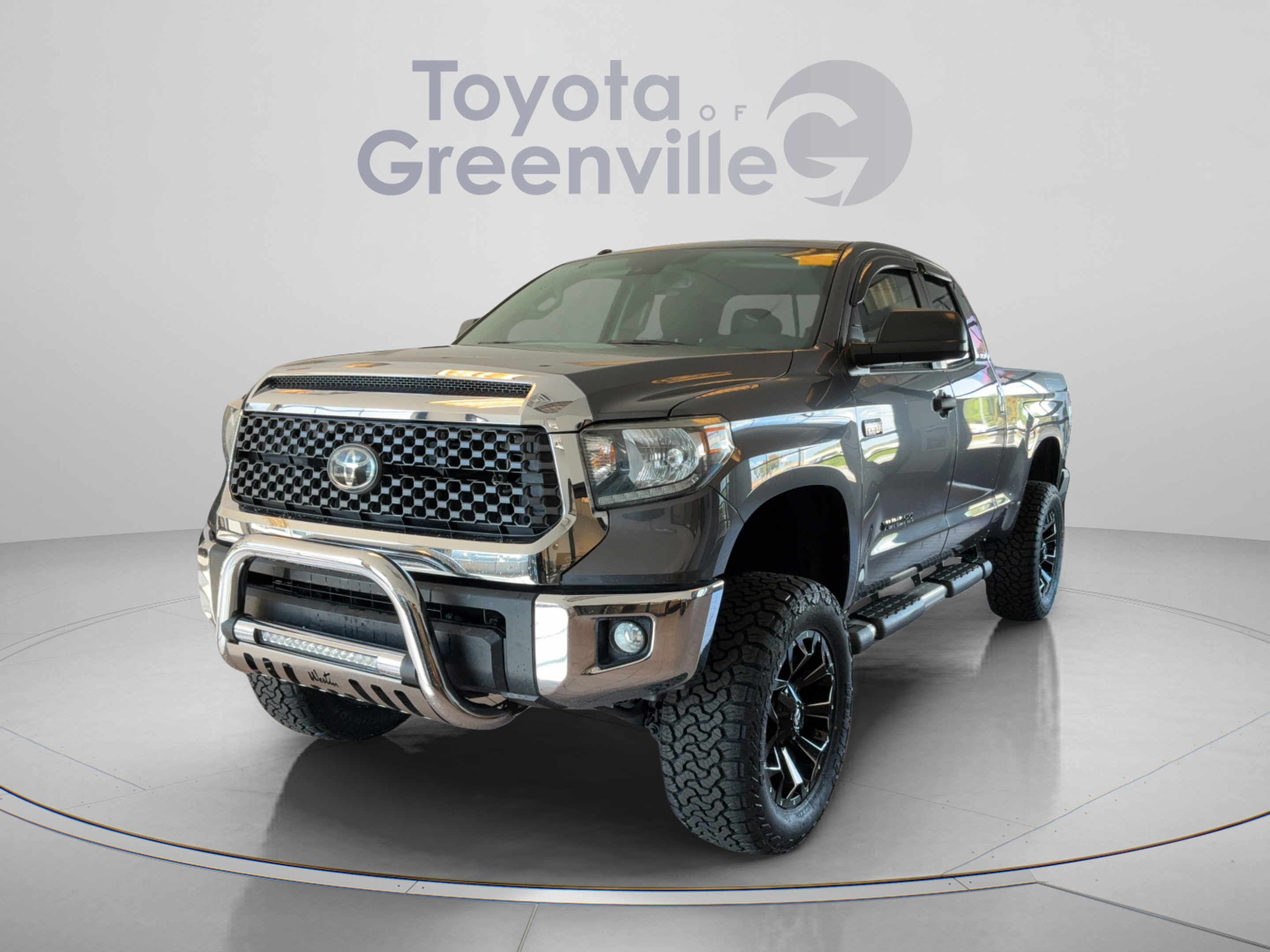 Used 2019 Toyota Tundra SR5 AWD/4WD image 1