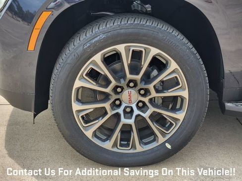 New 2026 GMC Yukon XL Denali w/ LPO, Floor Liner Package AWD/4WD image 7