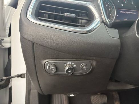 Used 2020 Chevrolet Equinox Premier FWD image 5