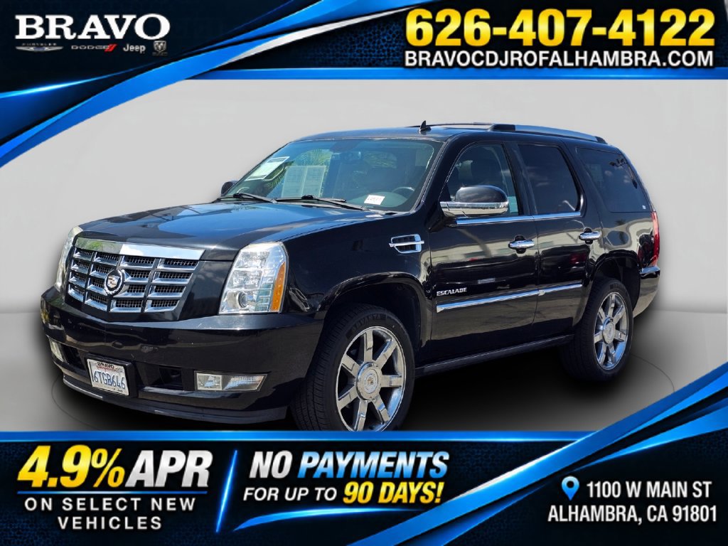 Used 2012 Cadillac Escalade Luxury RWD image 1
