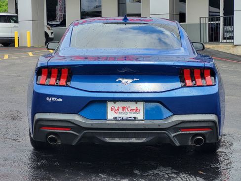 Used 2024 Ford Mustang Coupe RWD image 5