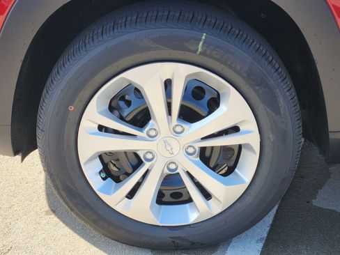 New 2026 Chevrolet Trax LS image 8