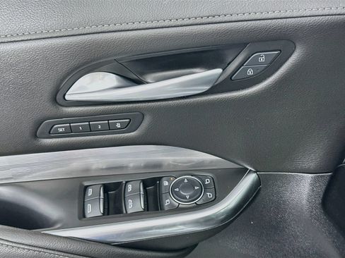 Used 2024 Cadillac XT4 Premium Luxury w/ Technology Package AWD/4WD image 19
