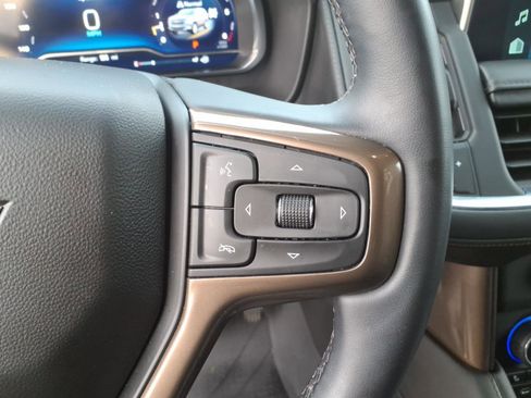 Used 2023 Chevrolet Suburban High Country image 20