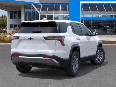 New 2026 Chevrolet Equinox LT FWD image 4